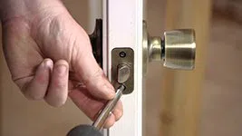 Keystone Locksmith Shop Chicago, IL 312-288-7681 - changing-locks